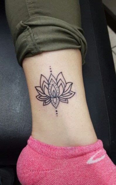 Black Outline Lotus Flower Tattoo On Leg Trendy Tattoos Tattoos Leg