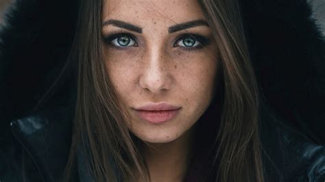 Obrázky na plochu tvár ženy Model portrét dlhé vlasy