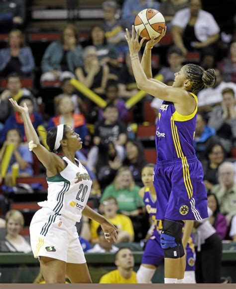 Candace Parker Leads Los Angeles Sparks To Victory In Wnba Season
