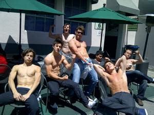 Lifegay David Henrie Shirtless Pictures Wizards Of Waverly Place