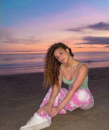 sofie dossi height weight age net worth dating bio facts