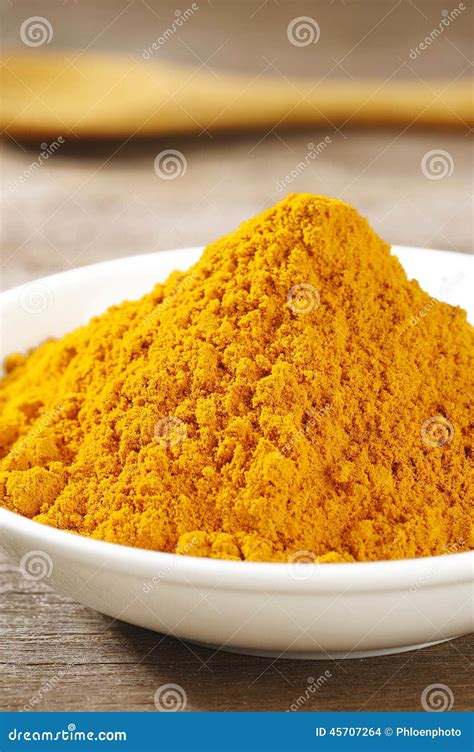 Close Up Of Dry Turmeric Powder Stock Photo Image Of Yellow Curcuma