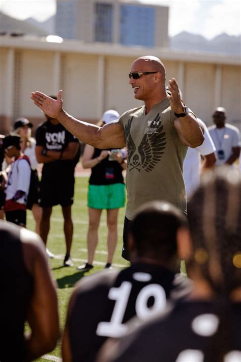 The Rock Is A Media Darling At The Hawaii Xfl Player Showcase Ufl