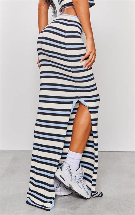 Monochrome Striped Knitted Side Split Maxi Skirt Prettylittlething