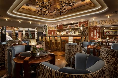 The Wynn's Delilah Is A Glamorous Dining Experience Inspired By Vegas' Past