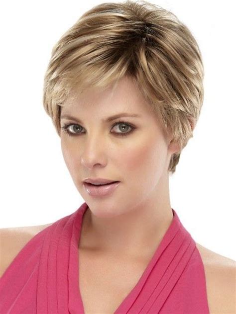 With the right haircuts and hairstyles for thin hair you'll add the desirable body and illusion of thickness to your fine tresses. Best Cool Short Haircuts For Women 2019 - HairstyleZoneX