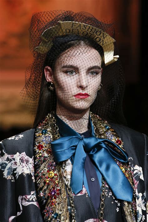 Dolce Gabbana Fall 2018 Ready To Wear Collection Vogue Fashion Week