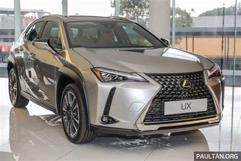 The 2021 lexus ux combines bold design, seamless connectivity and agile performance with the option of an exceptionally efficient hybrid powertrain. Lexus UX 200 now open for booking in Malaysia - three ...