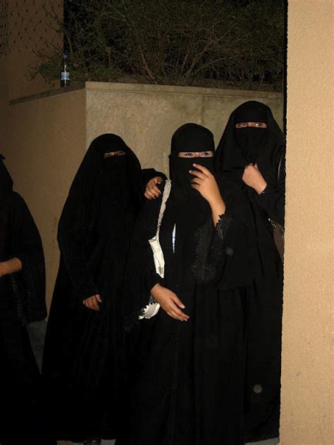 633 Best Niqab Arabian Muslim Women Images On Pinterest