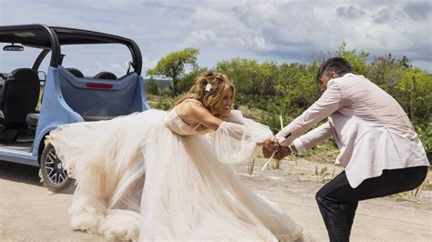 Shotgun Wedding Review Jennifer Lopezs New Movie Has A Novel Setup With