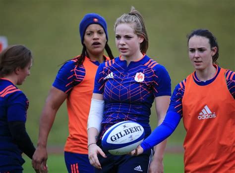 Soutenez l'equipe de france de rugby dans les test match, le tournoi des six nations et la coupe du monde en profitant de promotions incroyables toute l'année. France féminines : Cap sur la Coupe du monde - FFR - 05/05 ...