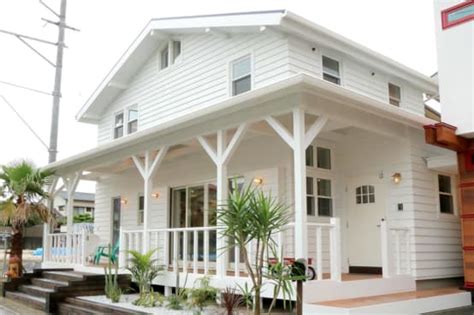 Sehingga, desain ruang tamu memang di anjurkan. 6 Inspirasi Rumah Bergaya Pedesaan dengan Ruang Tamu nan ...