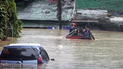 at least 31 people died in landslides and floods in the philippines daily news