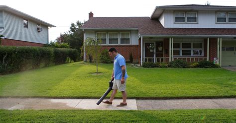 Lawn Care Service Keeps New Castle County Green