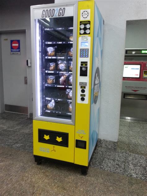 It serving public anywhere and everywhere. Good To Go Vending machine khidmat termudah untuk membeli ...