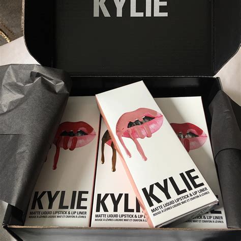 Kylie Jenner Lip Kit Alternatives Lip Colours That Look Just Like Them