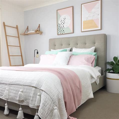 Tips dekorasi kamar tidur sempit memakai warna warna terang. Desain Kamar Tidur Minimalis 2x3 | Kumpulan Desain Rumah