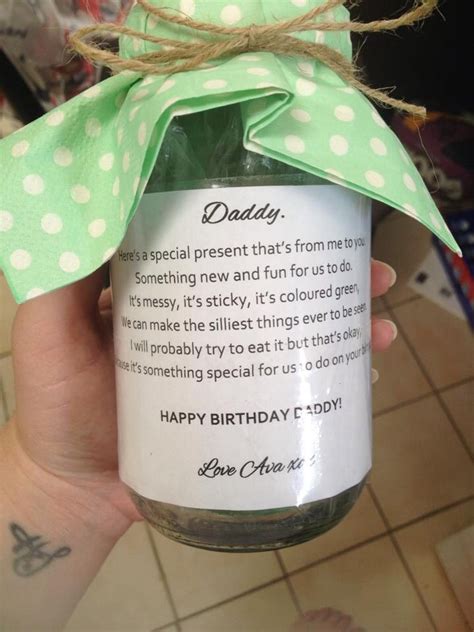 Make handmade easy and cheap presents for fathers with these thoughful gift ideas for him at christmas, birthday and father's day. Playdough jar, birthday present for Daddy. Cute poem, from ...