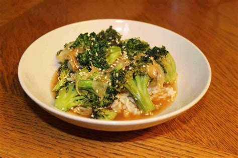 Sweet N Spicy Broccoli Over Brown Rice Recipe Table Matters