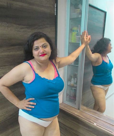 Indian Bhabhi With Big Boobs Full Album Https Dropgalaxy In