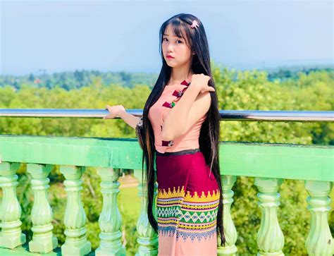 Cute Face Dolly Girl Thet Hnin Shwe Zin In Burmese Outfit Burmese