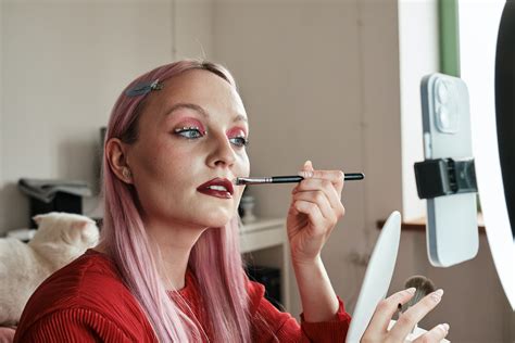 best makeup youtubers thoughtleaders blog