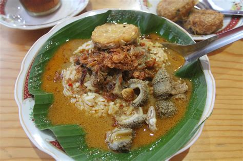Being lazy and a grouch will not help me accomplish this. LimaKaki: Nasi Gandul, Kuliner khas Bumi Mina Tani yang ...