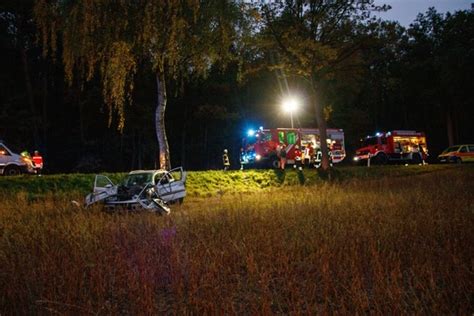 Fw Lüchow Dannenberg Erneuter Verkehrsunfall Bei Hitzackerfahrzeug