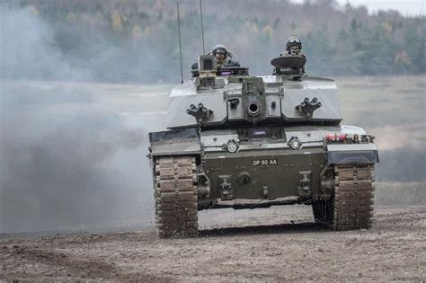 British Challenger 2 Tanks Set To Arrive In Ukraine By End Of March