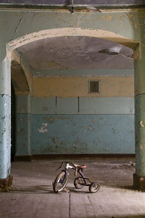The Kingston Lounge With Images Abandoned Hospital Abandoned Places Abandoned