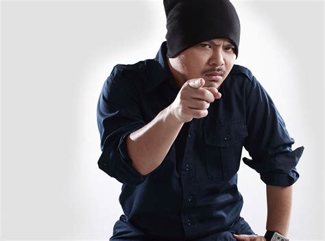 Namewee managed to throw some punches in his daring exploration of a tide of racial distrust that has raised concerns among many malaysians. Namewee / Namewee S Song Featuring Wang Leehom Breaks A ...