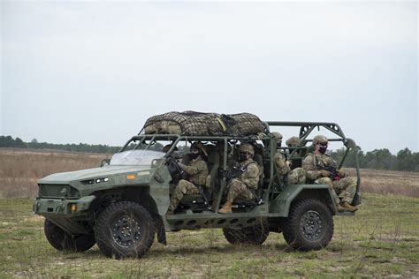 Us Army Conduct Airdrop Tests Of New Infantry Squad Vehicle At Ft Bragg