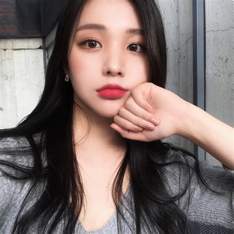 Sooviin38 On Instagram Peinados Con Cabello Suelto Belleza Coreana Chica Ulzzang