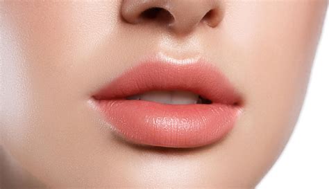 7 Steps For Full Luscious Lips