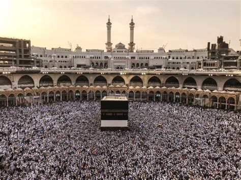 Over 2 Million Muslims Begin Annual Hajj Pilgrimage