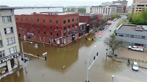 National weather service quad cities. Mississippi River reaches record high level in Quad Cities