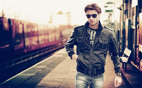 Man wallpapers, background,photos and images of man for desktop windows 10 macos, apple iphone and android mobile. Stylish Man Wallpapers - Wallpaper Cave