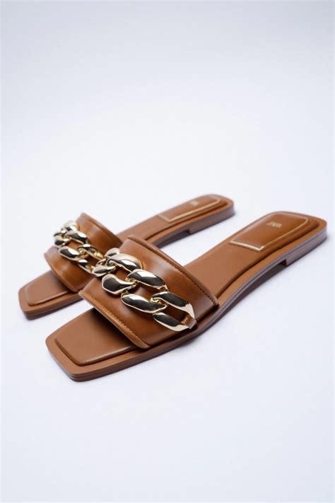 Zara Flat Leather Sandals With Chain The Best Summer Clothes For
