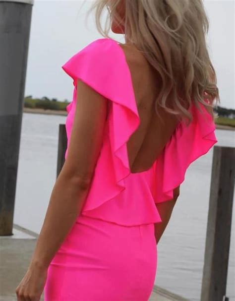loving this hot pink dress for summer if only i was tan like she is neon pink dresses style