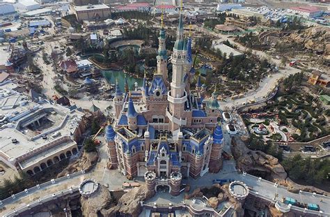 Incredible Aerial Pictures Of The Shanghai Disneyland Theme Park Lazy