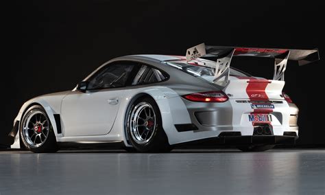 Ausmotive Com Porsche Gt R Makes Debut