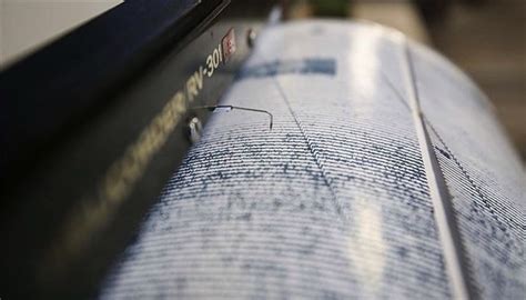 Jun 25, 2021 · muğla'nın datça ilçesi açıklarında meydana gelen 4.0 büyüklüğündeki deprem sonrası herhangi bir olumsuz ihbarın alınmadığı belirtildi. Datça açıklarında 4,8 büyüklüğünde deprem - YENİ ASYA
