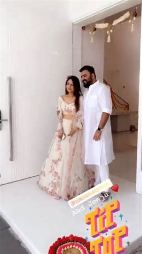 Neha Kakkars Husband Rohanpreet Singh Gives A Sneak Peek Of Their