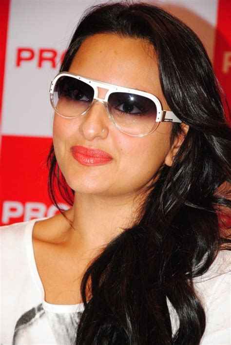 Sonakshi Sinha Picture