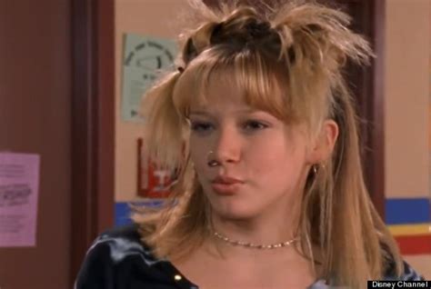 the 10 most essential fashion moments from lizzie mcguire huffpost