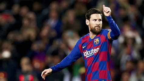Cbs soccer insider fabrizio romano reports that messi will be staying with barcelona and all parties have no doubt and that it's just a matter of. Lionel Messi to continue in Barcelona till 2021