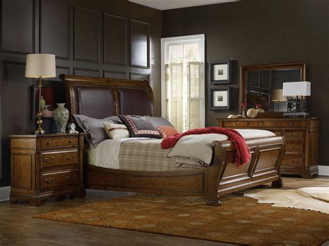 We have a fantastic range of leather beds and faux leather beds here at superb price. Hooker Furniture Tynecastle Leather Sleigh Bed Bedroom Set ...