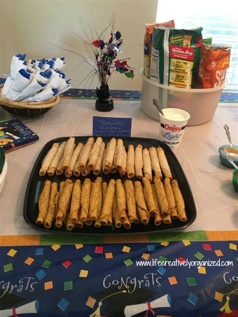 Planning a graduation party can be overwhelming from the decorations to the food. 10 easy graduation party food ideas! - LIFE, CREATIVELY ...