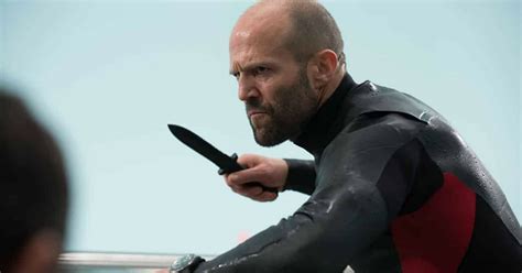 The Meg Trailer Jason Statham Battles The Biggest Shark To Ever Exist