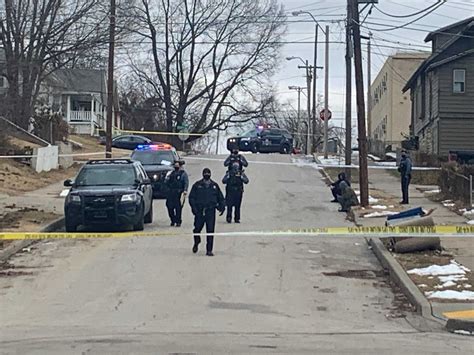 Homicide Investigation Underway In Kansas City Neighborhood Fox 4 Kansas City Wdaf Tv News